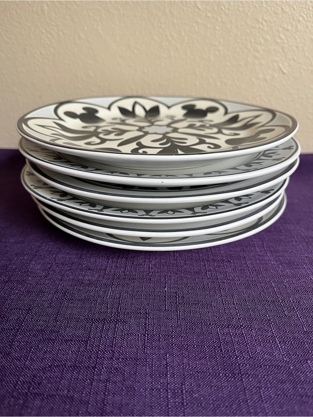 Disney Parks Mickey Mouse Homestead Collection Salad Salad Plates Set Of 6 - Picture 3 of 3